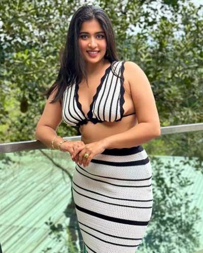 escorts girls in Mahipalpur
