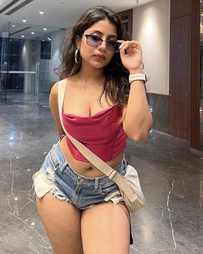 Sexy escorts in Mahipalpur